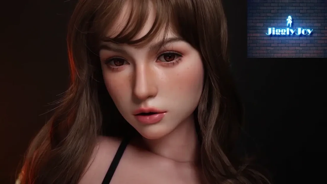 Видео секс-куклы Винни MJ